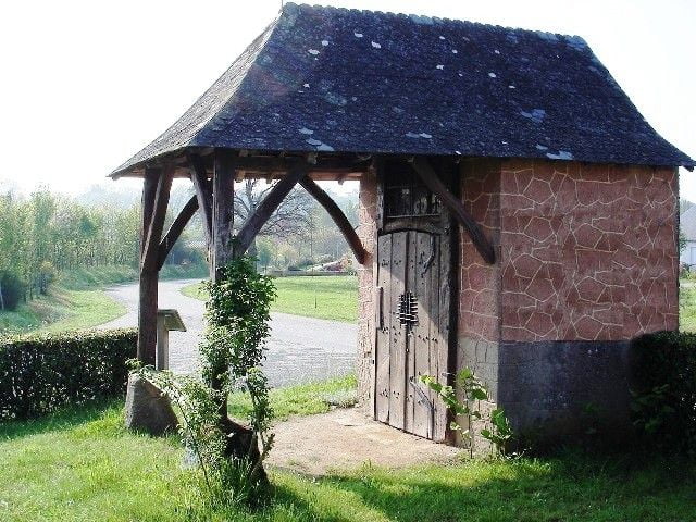 Chapelle Notre-Dame de Bonne Fortune à Ménil, oratoire du XVIIe siècle