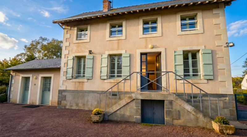 Maison éclusière du Camping du Bac de Ménil